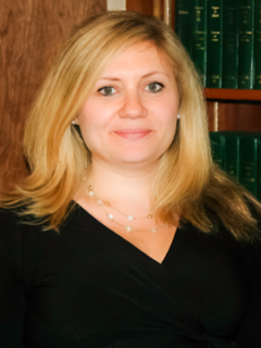 Larisa Freyman, Associate